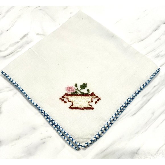 Vintage 2 Cocktail Napkins & Table Runner Cross Stitch Embroidery Teapot Floral - Picture 6 of 7